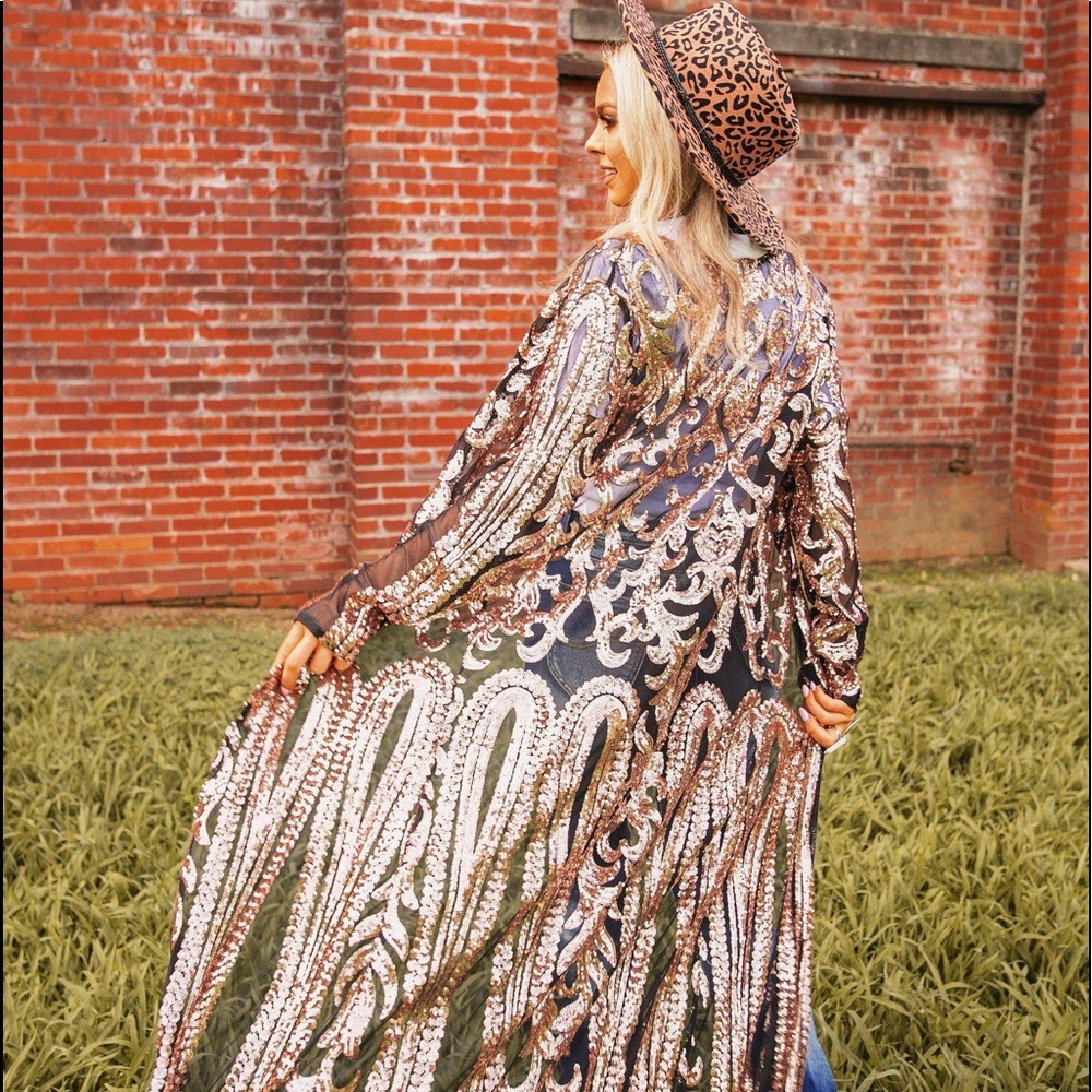 🆕Royal Sequin Duster - Black Gold